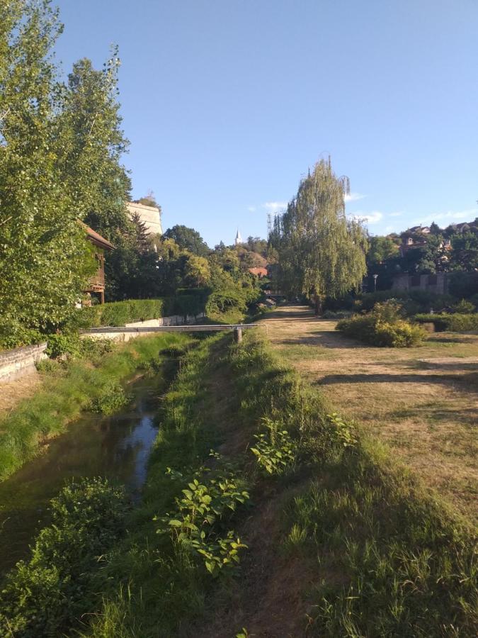 Vilă Galeria *